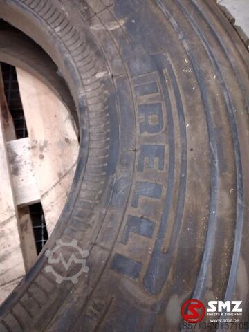 Gumiabroncsok Pirelli Occ band 11.00R22.5 Pirelli Centurato