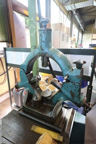 Tekinimo staklės-įprastos-elektroninės VDF Boehringer DUE 800