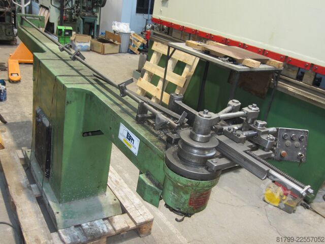 Vamzdžių lenkimo staklės PIPE BENDING MACHINE