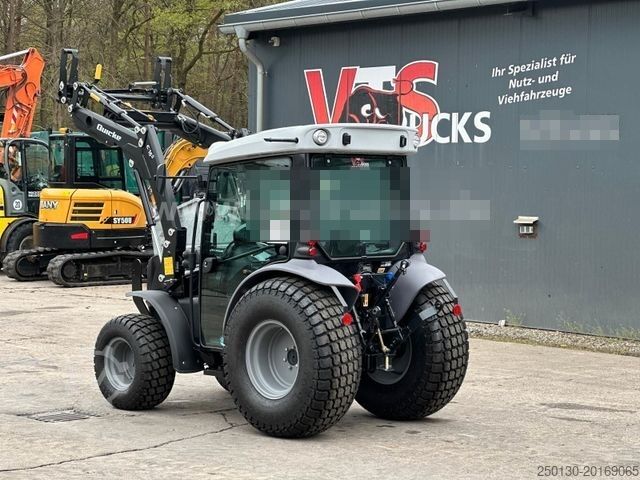 Traktor oborri DEUTZ-FAHR 3060 mit Quicke Frontlader *NEU*