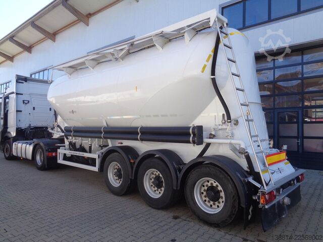 Silo vöruvagn SPITZER SF 2734/2P Silo 34.000 L 2 Kammern Liftachse