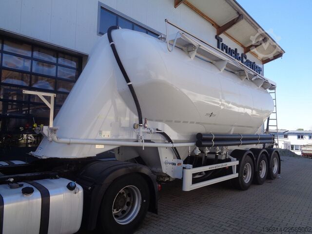 Silo vöruvagn SPITZER SF 2734/2P Silo 34.000 L 2 Kammern Liftachse