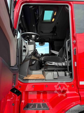Truk pengangkut kayu MAN TGX 33.510 BL CH 6X4 mit TajfunLIV 150Z96,MIETE?