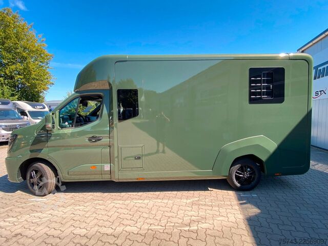가축 운송차 RENAULT Master STX 5 Sitzer Haras ex. Lang Automatik