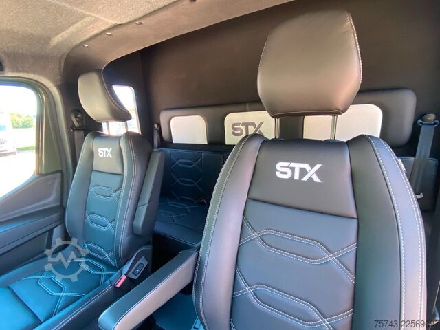 가축 운송차 RENAULT Master STX 5 Sitzer Haras ex. Lang Automatik