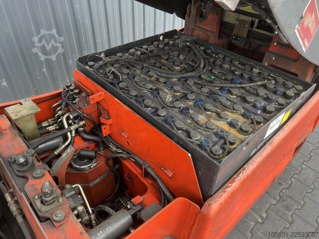 电动四轮叉车 Linde E30/600-02