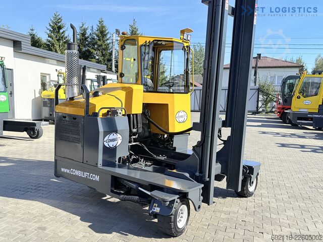 Empilhadeira multidirecional Combilift C4000 / GAS / DUPLEX 5500 / FREE-LIFT