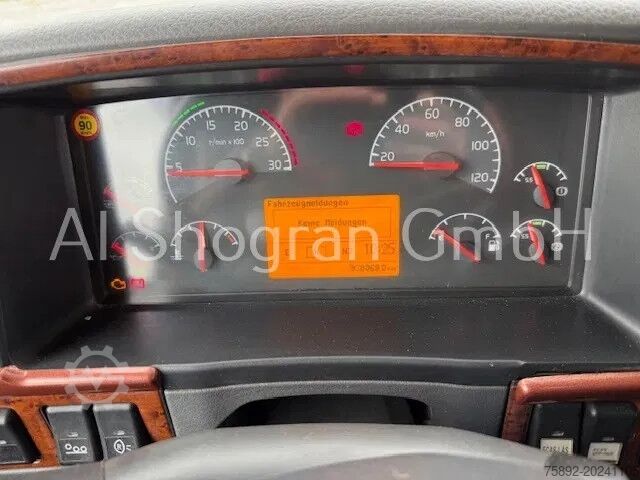 Raskas käyttö Volvo FH 16.660 8x4/Retarder/Kipphydraulik/Voll Blatt...
