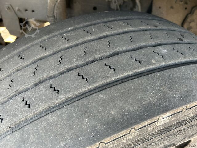 SZM มาตรฐาน DAF CF 340 FT Euro 6 D Sleeper Cab / 394 dkm / Tach...