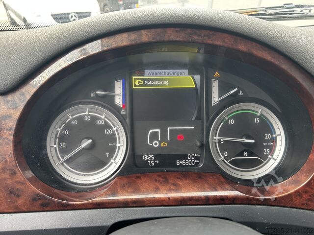 SZM มาตรฐาน DAF CF 330 FT Sleeper Cab / 645 dkm / NL Truck