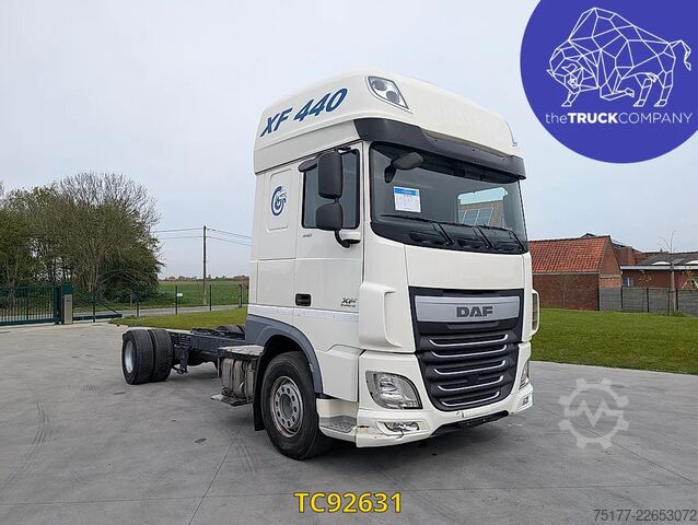 Chasis con cabina DAF XF 450