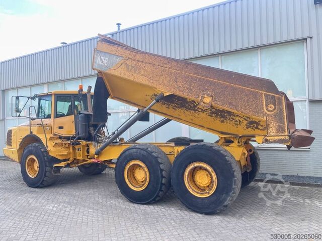 Döngölő teherautó Volvo A 25 E      2007