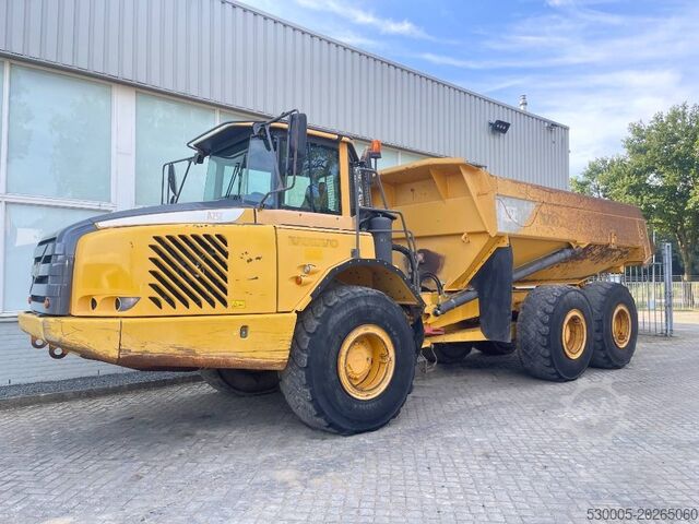 Döngölő teherautó Volvo A 25 E      2007