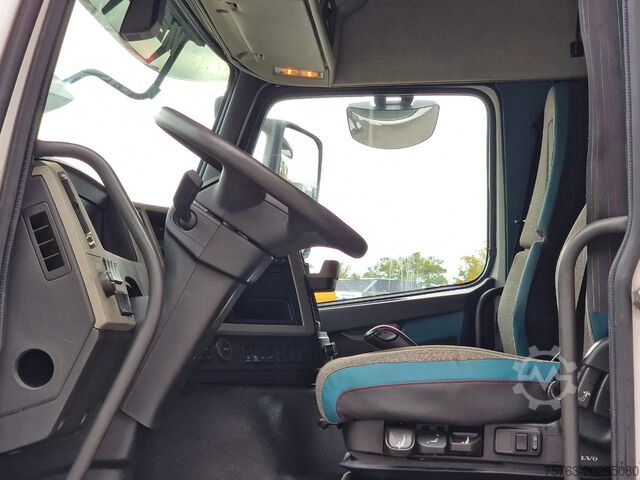 Chassis with cab Volvo FM 380 Globetrotter 6x2 Chassis - Loadlift - 4...