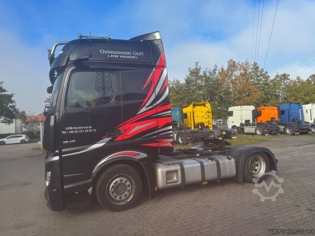 Véhicule tracteur volume MERCEDES-BENZ ACTROS 1848 Low Deck
