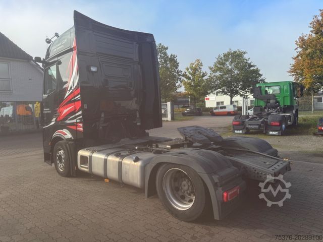 Véhicule tracteur volume MERCEDES-BENZ ACTROS 1848 Low Deck