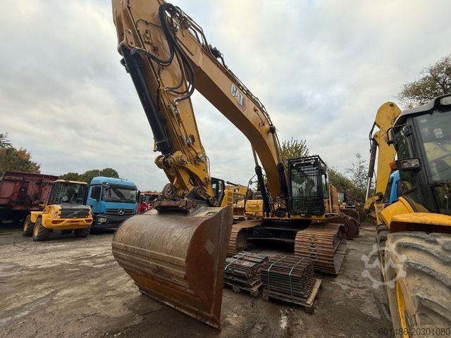 Excavatrice à chaînes CATERPILLAR 336