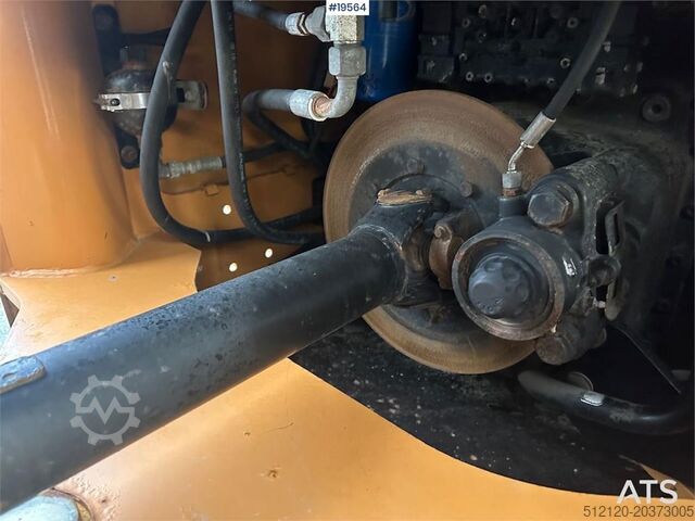 Wheel loader CASE 721E wheel loader w/ snow bucket and gravel bucket