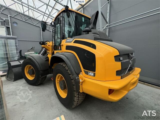 轮式装载机 Volvo L45H Wheel Loader w/ lots of equipment! only 103 h