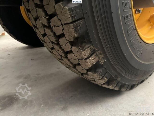 轮式装载机 Volvo L45H Wheel Loader w/ lots of equipment! only 103 h