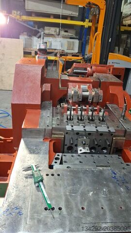 Maszyna do robienia śrub SACMA SP.250