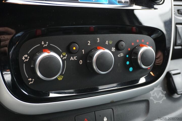 Kombi sanduk Renault Trafic 2.0 dCi 145PK L2 EURO 6 - Airco - Navi -...