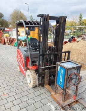  Manitou ME 425 C 2,5 t Elektro