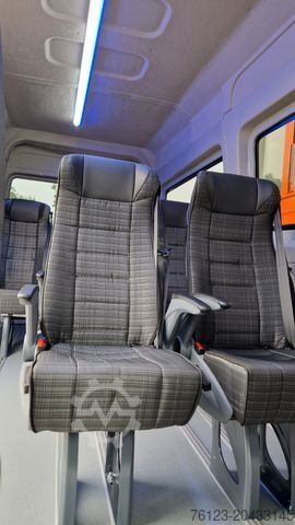 미니버스 VOLKSWAGEN MAN TGE 9 Sitzer VW Crafter Schlafsessel