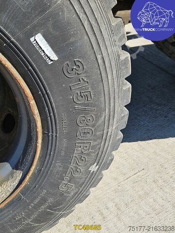 Chasis con cabina DAF 85 CF 360