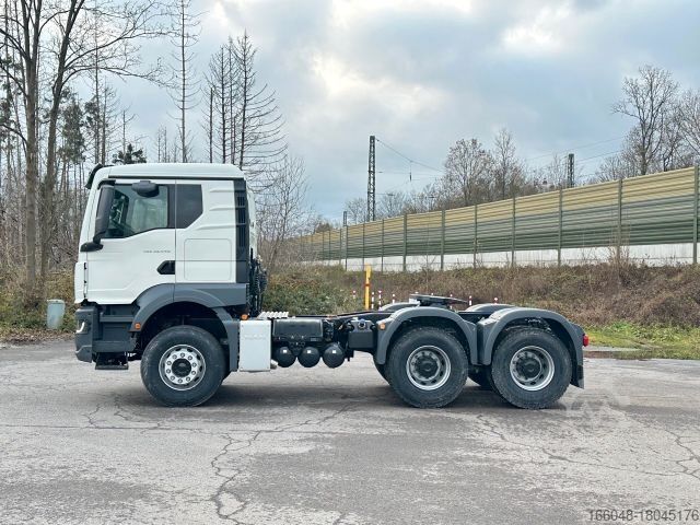 Tractora standard MAN TGS 33.440 BBS 6X4  EUROMIX MTP Kipper-Auflieger