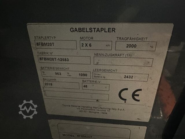 Elektrisk 4 -hjulet gaffeltruck Toyota 8FBM20T - SEITENSCHIEBER - KLAMMER