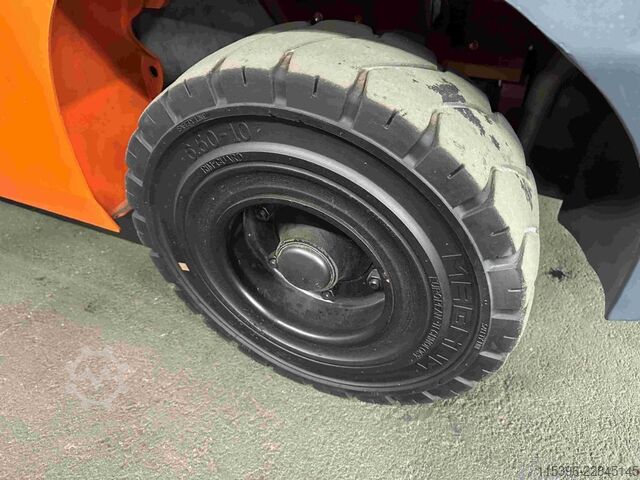 LPG gaffeltrucks Toyota 02-8FGF30