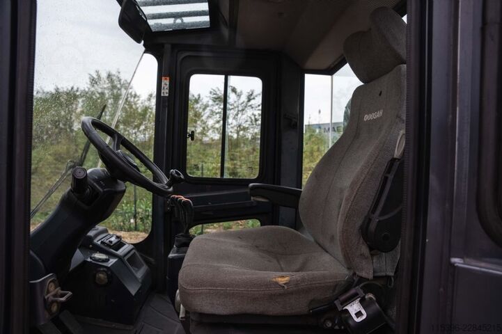 Heavy Duty Forklifts - Diesel Doosan D 160 S-5 - nur 4799 Betriebsstunden !!