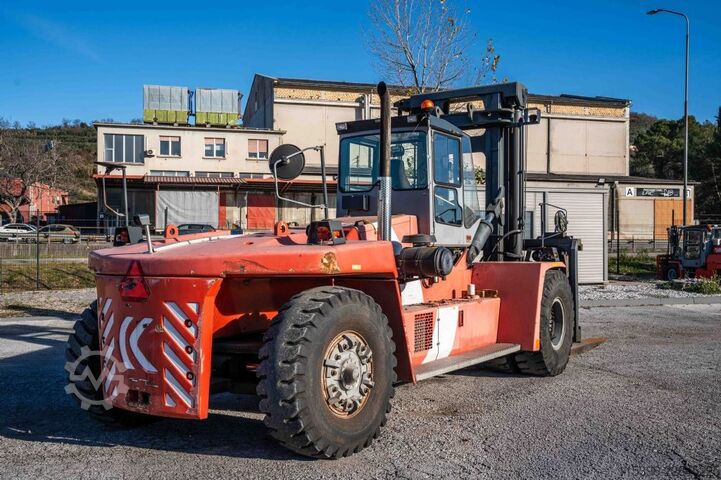 Heavy Duty Forklifts - Diesel Kalmar DCF 330-12 LB