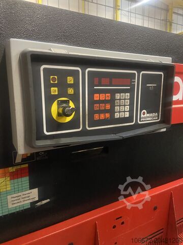 גזירה הידראולית של גיליוטינה AMADA PROMECAM GS 630 CNC PNEUMATIC SHEET SUPPORTS