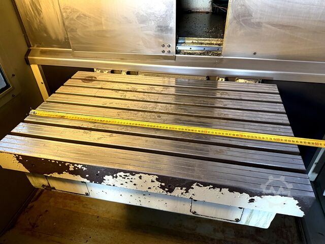 수직 머시닝 센터 MIKRON VCP 600