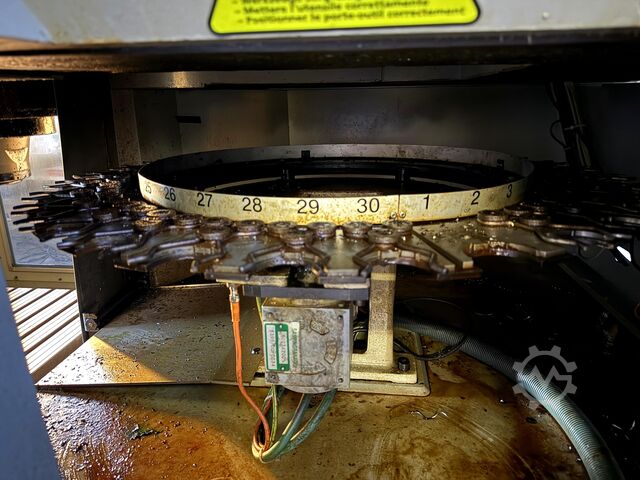 수직 머시닝 센터 MIKRON VCP 600