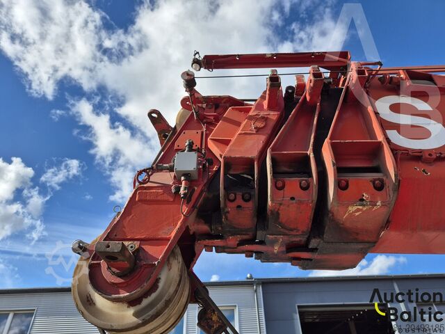 이동식 로딩 크레인 Liebherr UTM 526