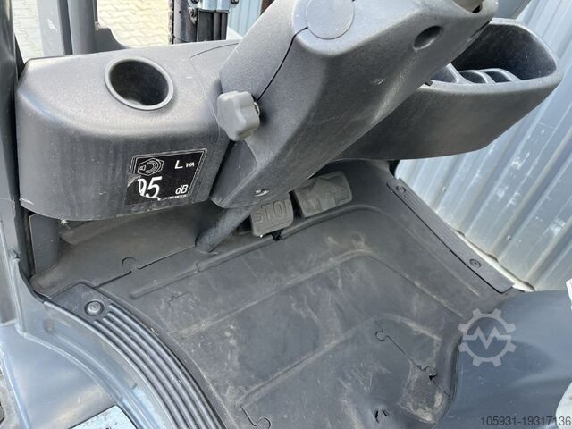 Wózek widłowy LPG Linde H14T-01