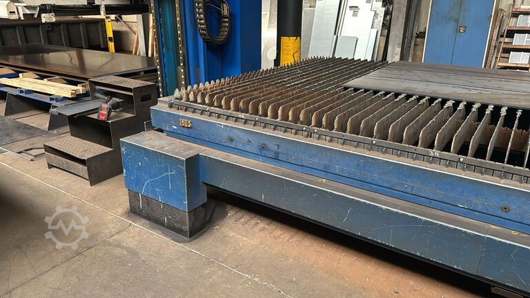 Laser cutting machine TRUMPF TruLaser 5040 Fiber