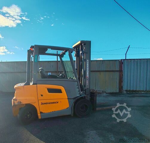 รถยกดีเซล Jungheinrich DFG 425s 5.5m/ 4v/ 4371mh