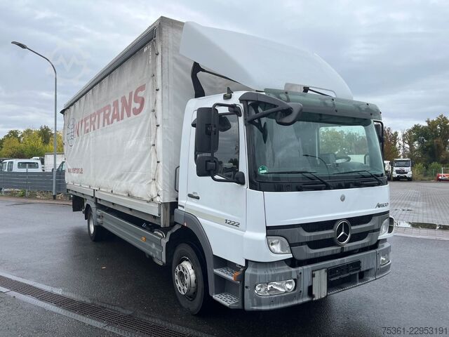 Kamion sa ravnom platformom i ceradom MERCEDES-BENZ Atego 1222 Pritsche & Plane mit LBW AHK Schalter