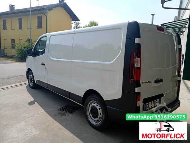Long wheelbase van Renault Trafic L