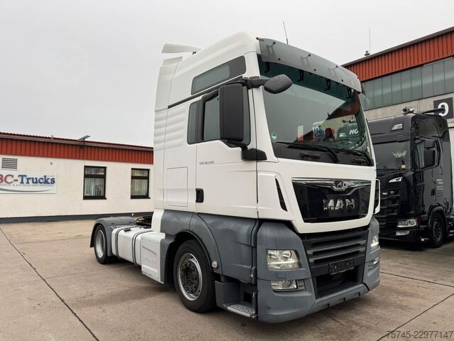 Tilavuusyksikköveturi MAN TGX 18.500 XXL * RETARDER * STANDKLIMA * VER. SA
