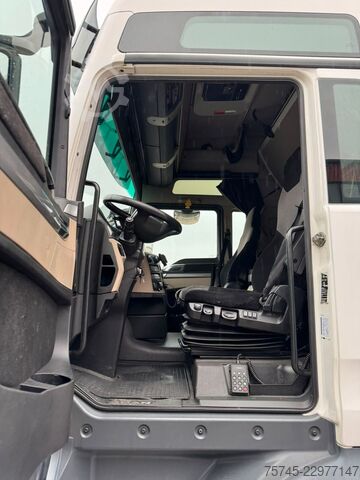 Tilavuusyksikköveturi MAN TGX 18.500 XXL * RETARDER * STANDKLIMA * VER. SA