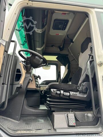 Tilavuusyksikköveturi MAN TGX 18.500 XXL * RETARDER * STANDKLIMA * VER. SA