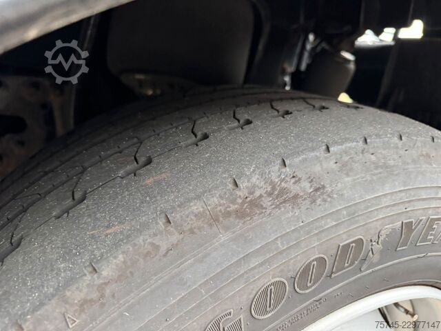 Tilavuusyksikköveturi MAN TGX 18.500 XXL * RETARDER * STANDKLIMA * VER. SA