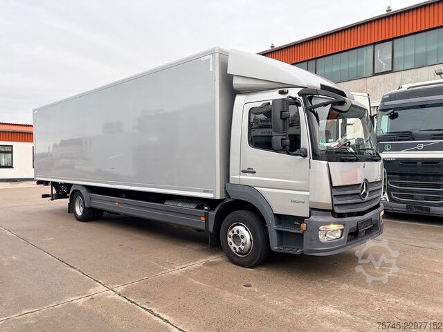 Kuorma-auto umpikorilla MERCEDES-BENZ ATEGO 1224 / 8,60M KOFFER / LBW / KAMERA