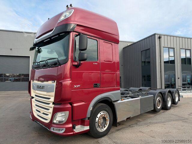 Vrachtwagenchassis DAF XF530 8x2/4 Super Space Cab chassis