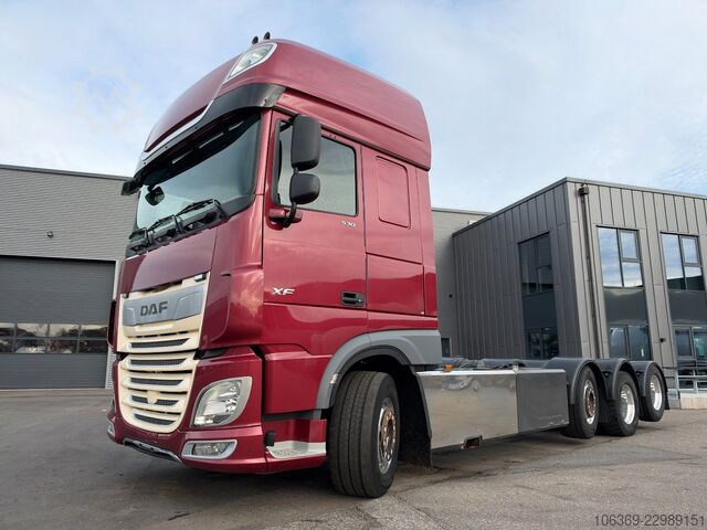 Vrachtwagenchassis DAF XF530 8x2/4 Super Space Cab chassis